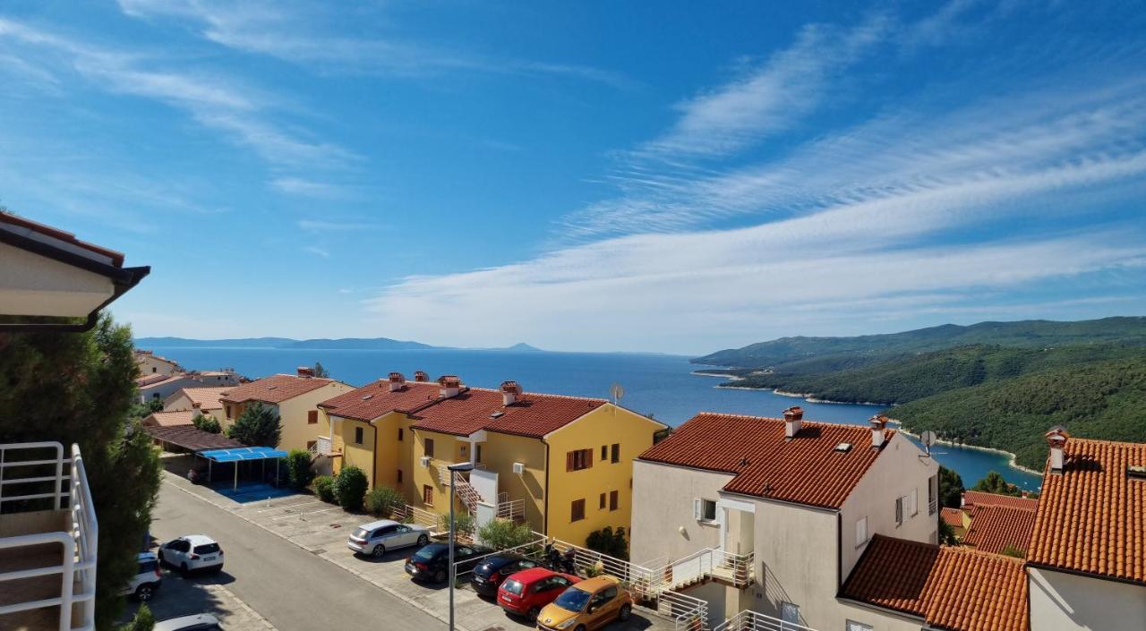 Apartment Marine Story Rabac Bagian luar foto