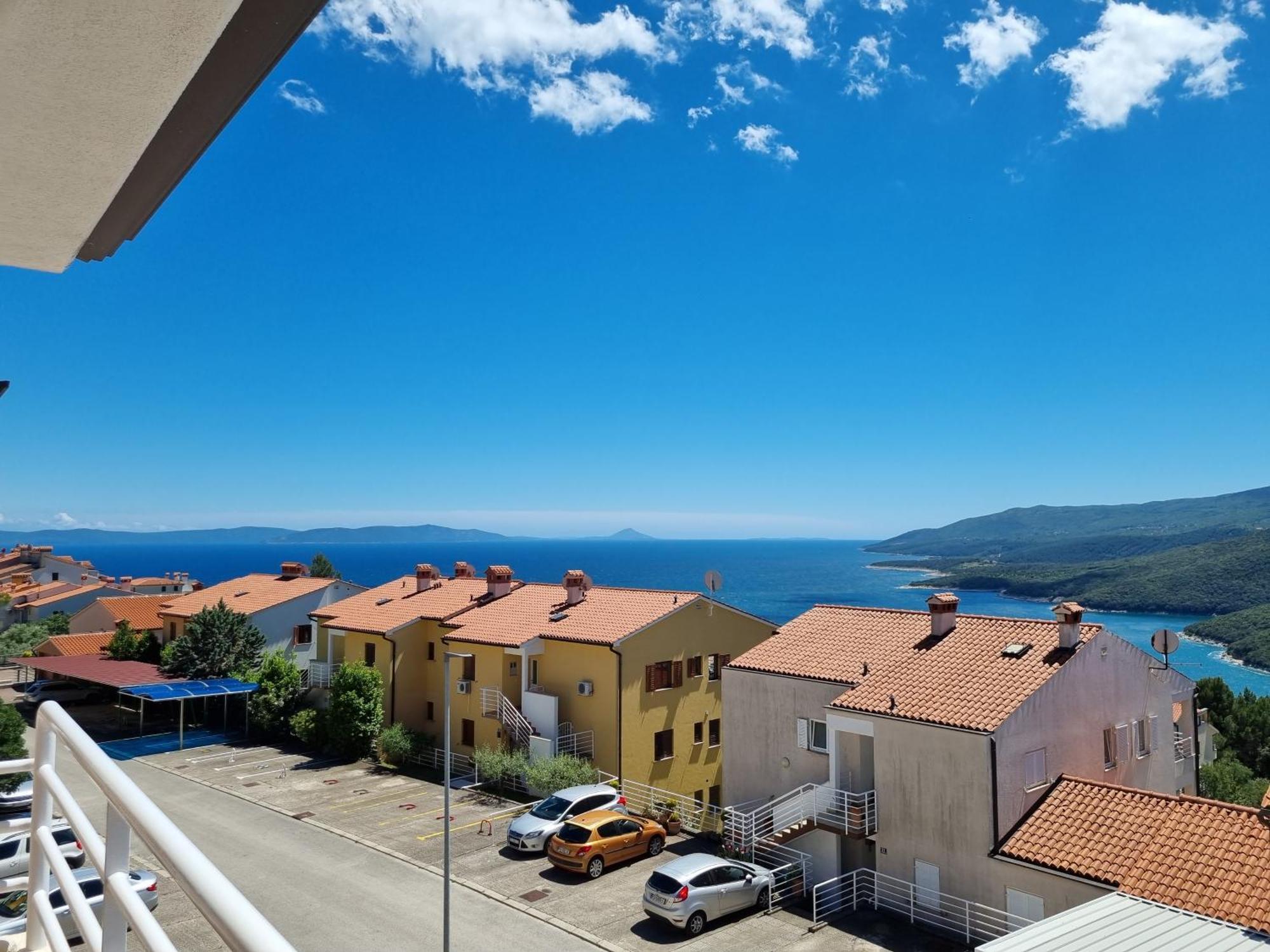 Apartment Marine Story Rabac Bagian luar foto