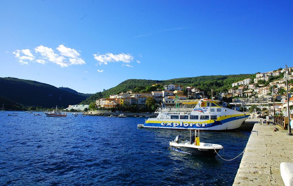 Apartment Marine Story Rabac Bagian luar foto