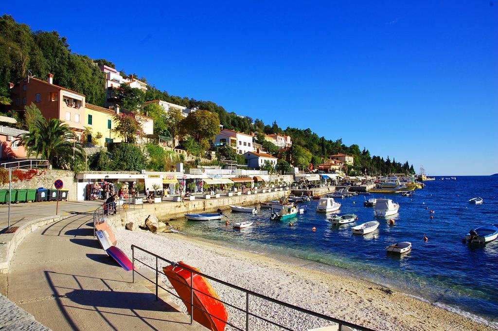 Apartment Marine Story Rabac Bagian luar foto