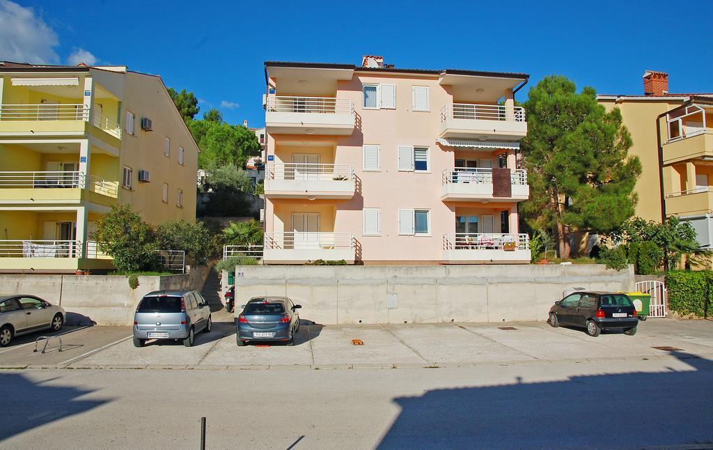 Apartment Marine Story Rabac Bagian luar foto